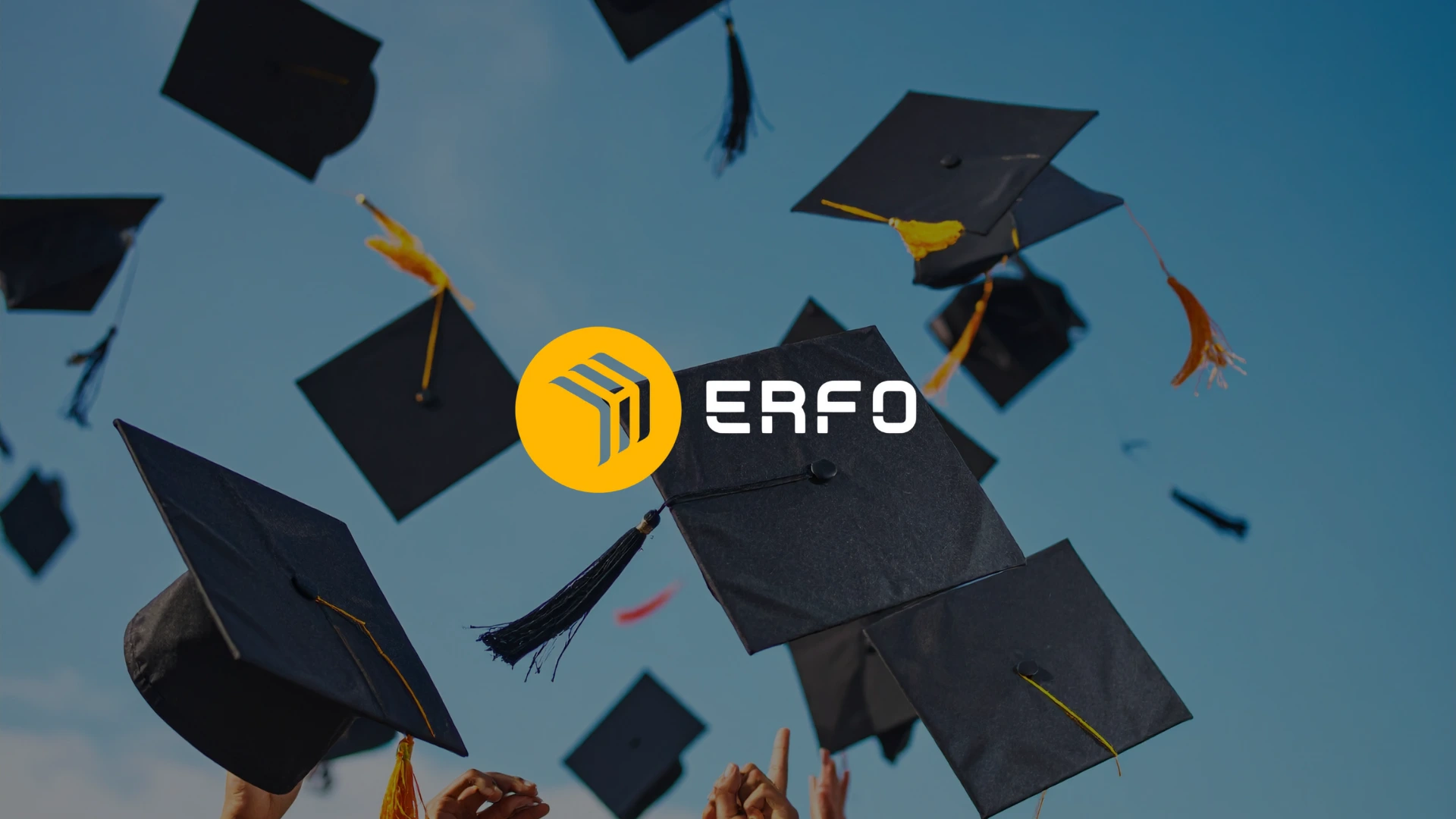 Erfo: Jasa dokumentasi wisuda profesional di Jogja. Layanan foto, video cinematic, dan live streaming untuk mengabadikan momen wisuda Anda.